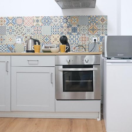 Apartamentos San Roque Sevilla Kültér fotó