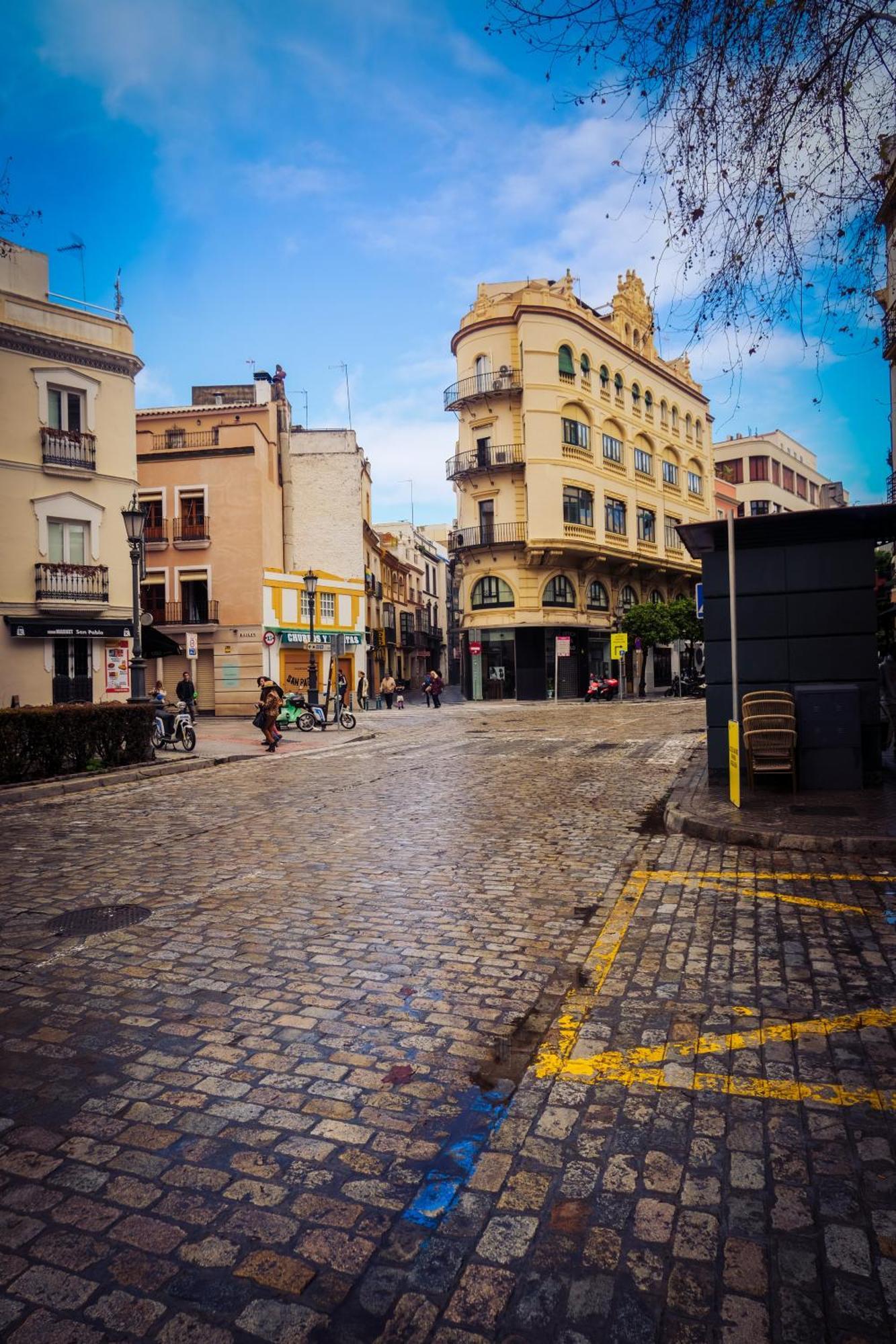 Apartamentos San Roque Sevilla Kültér fotó