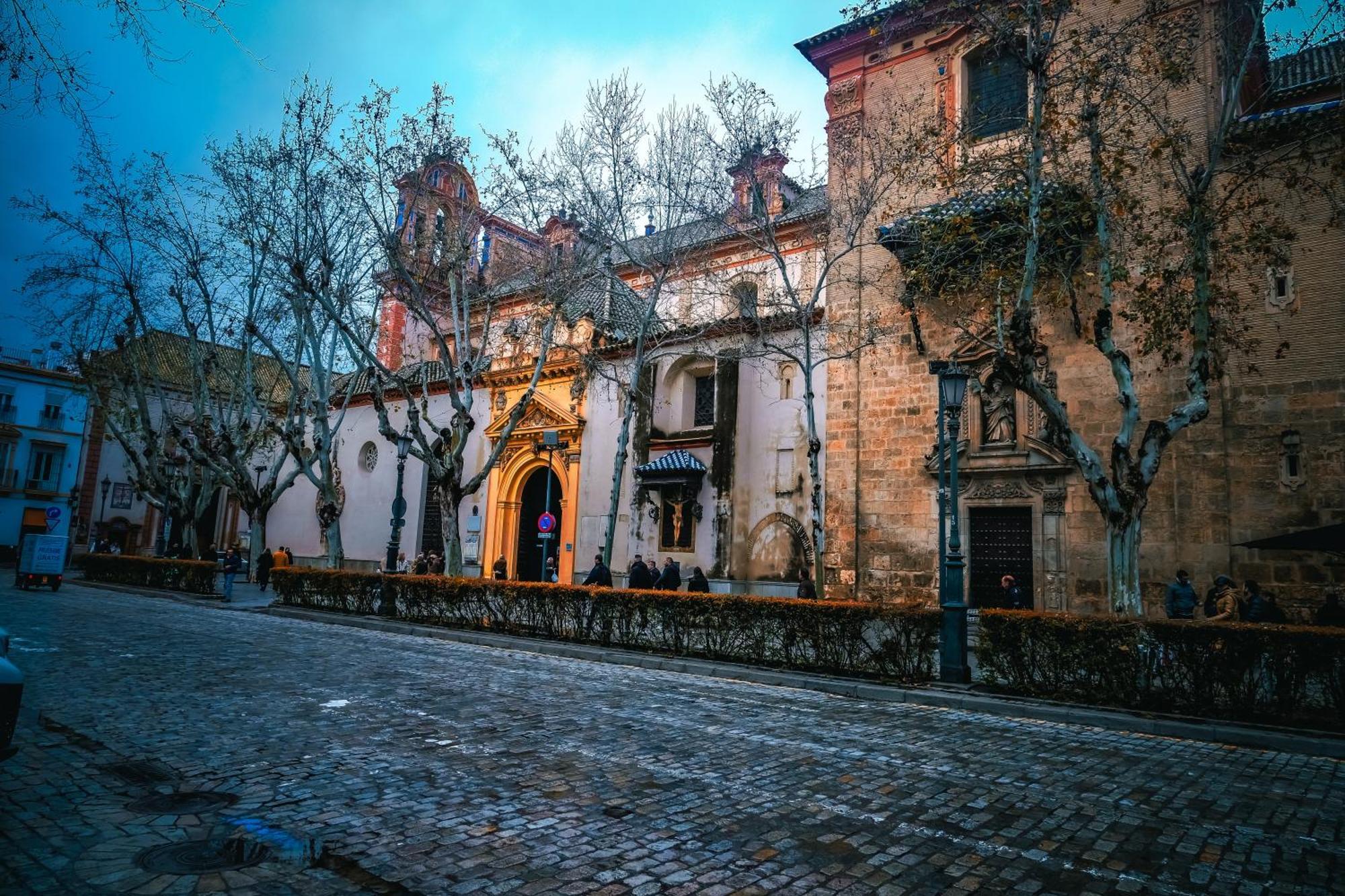 Apartamentos San Roque Sevilla Kültér fotó