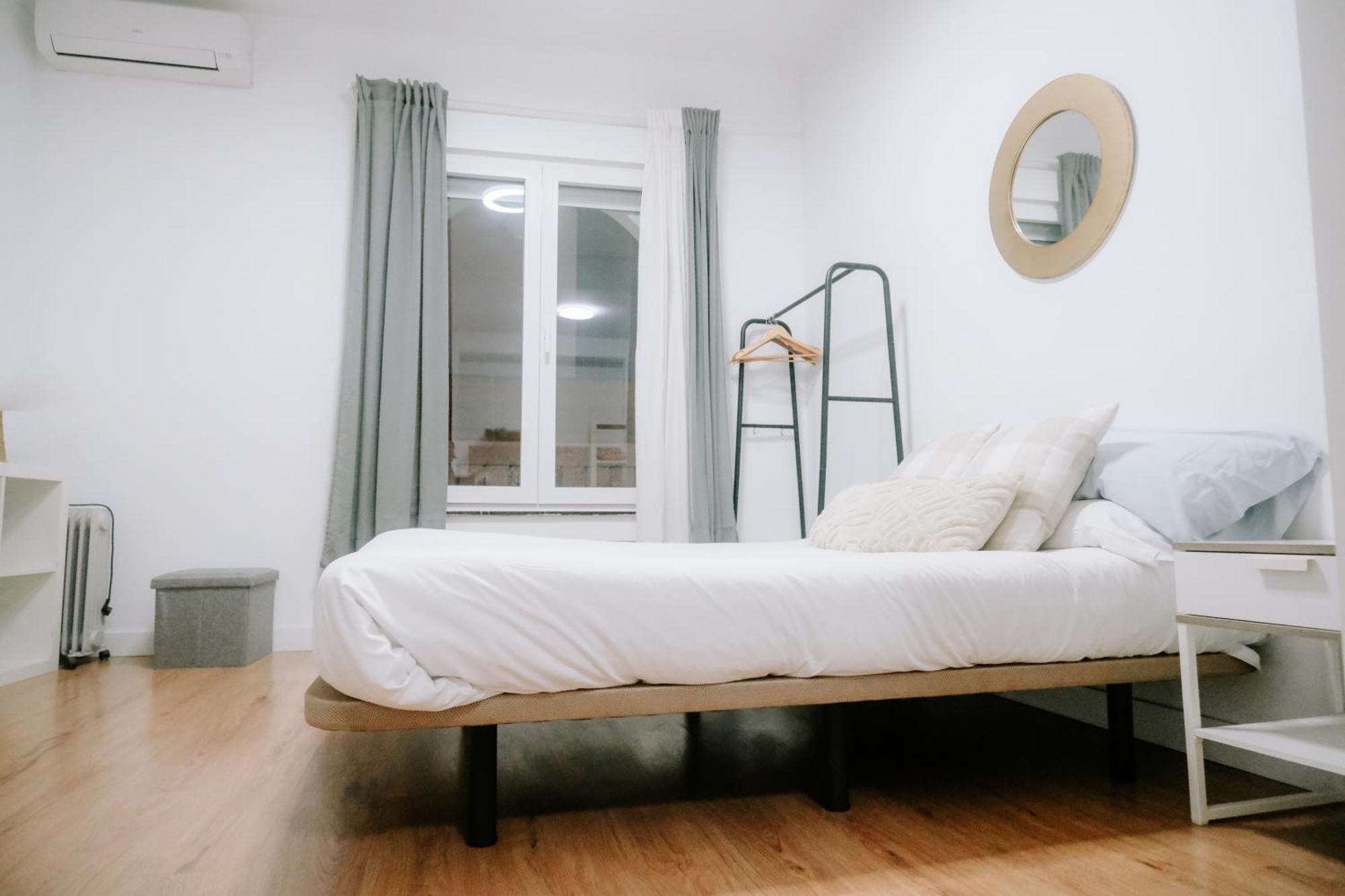 Apartamentos San Roque Sevilla Kültér fotó