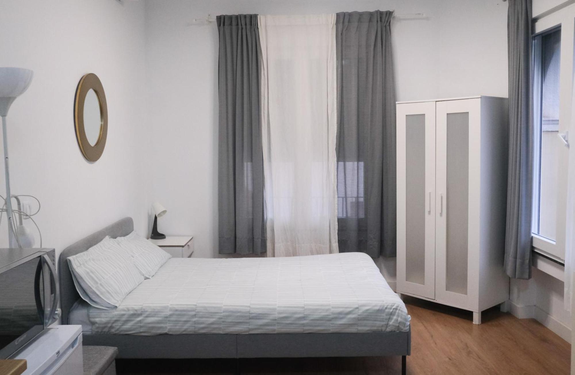 Apartamentos San Roque Sevilla Kültér fotó
