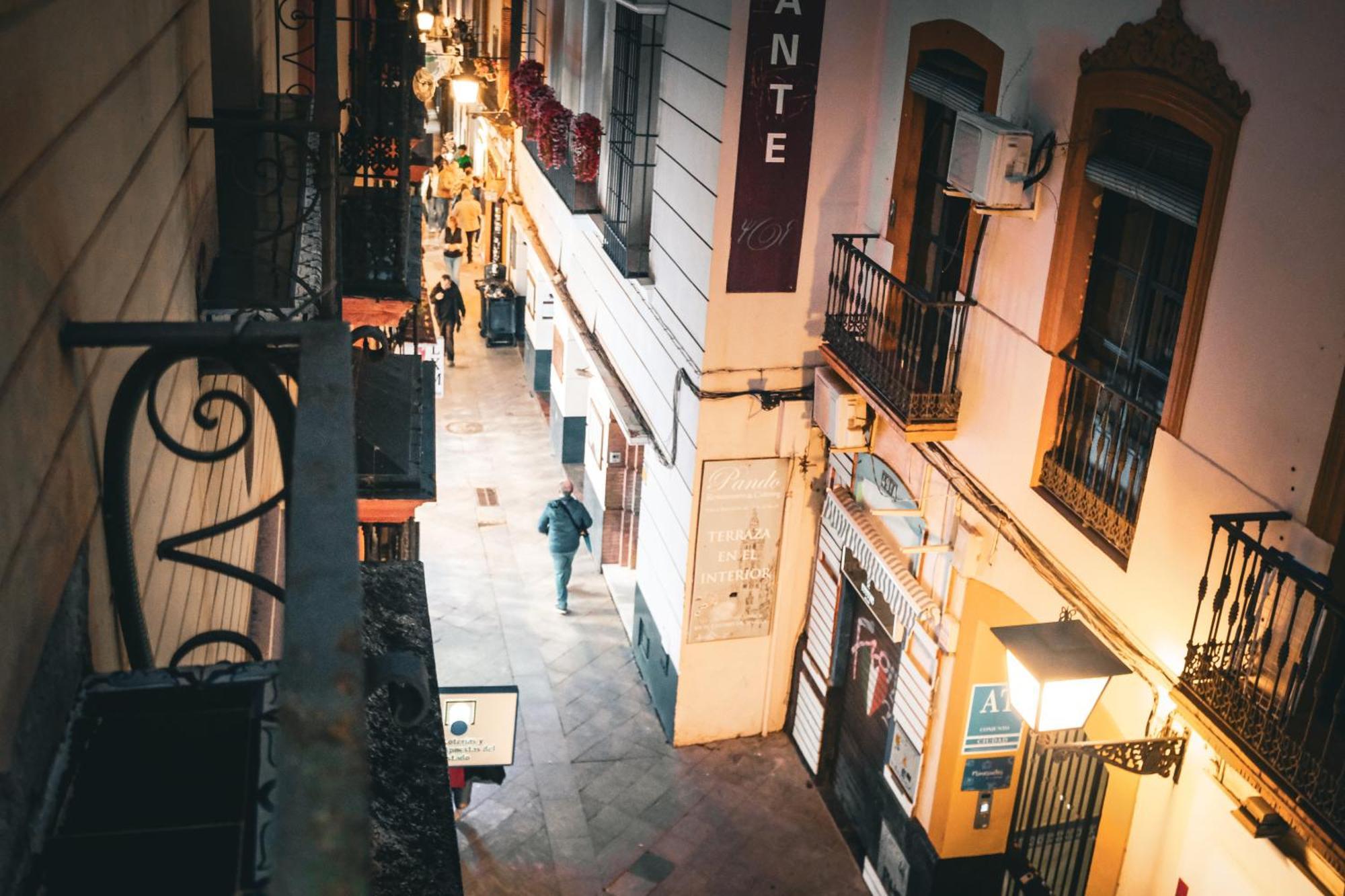 Apartamentos San Roque Sevilla Kültér fotó