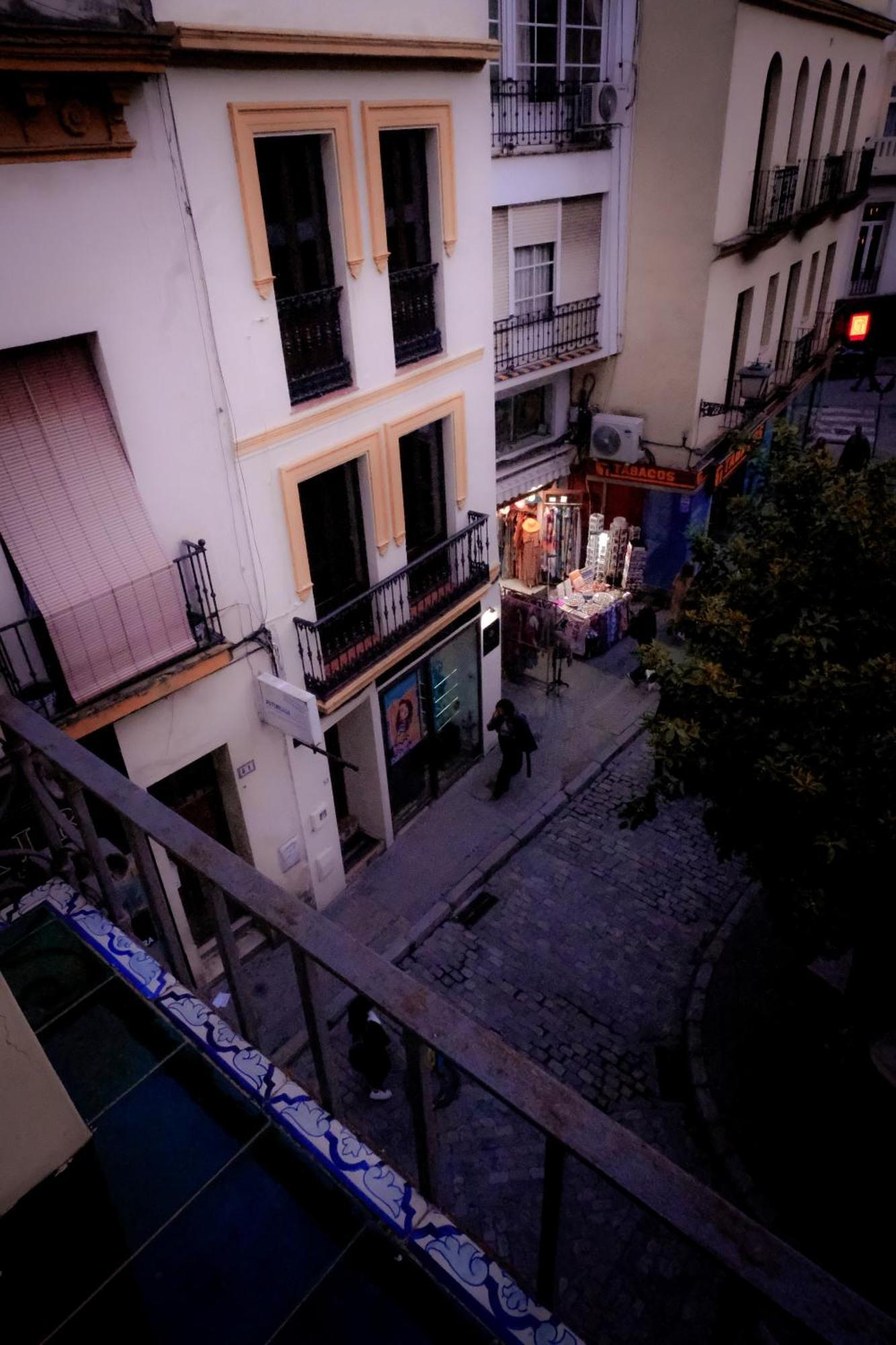 Apartamentos San Roque Sevilla Kültér fotó