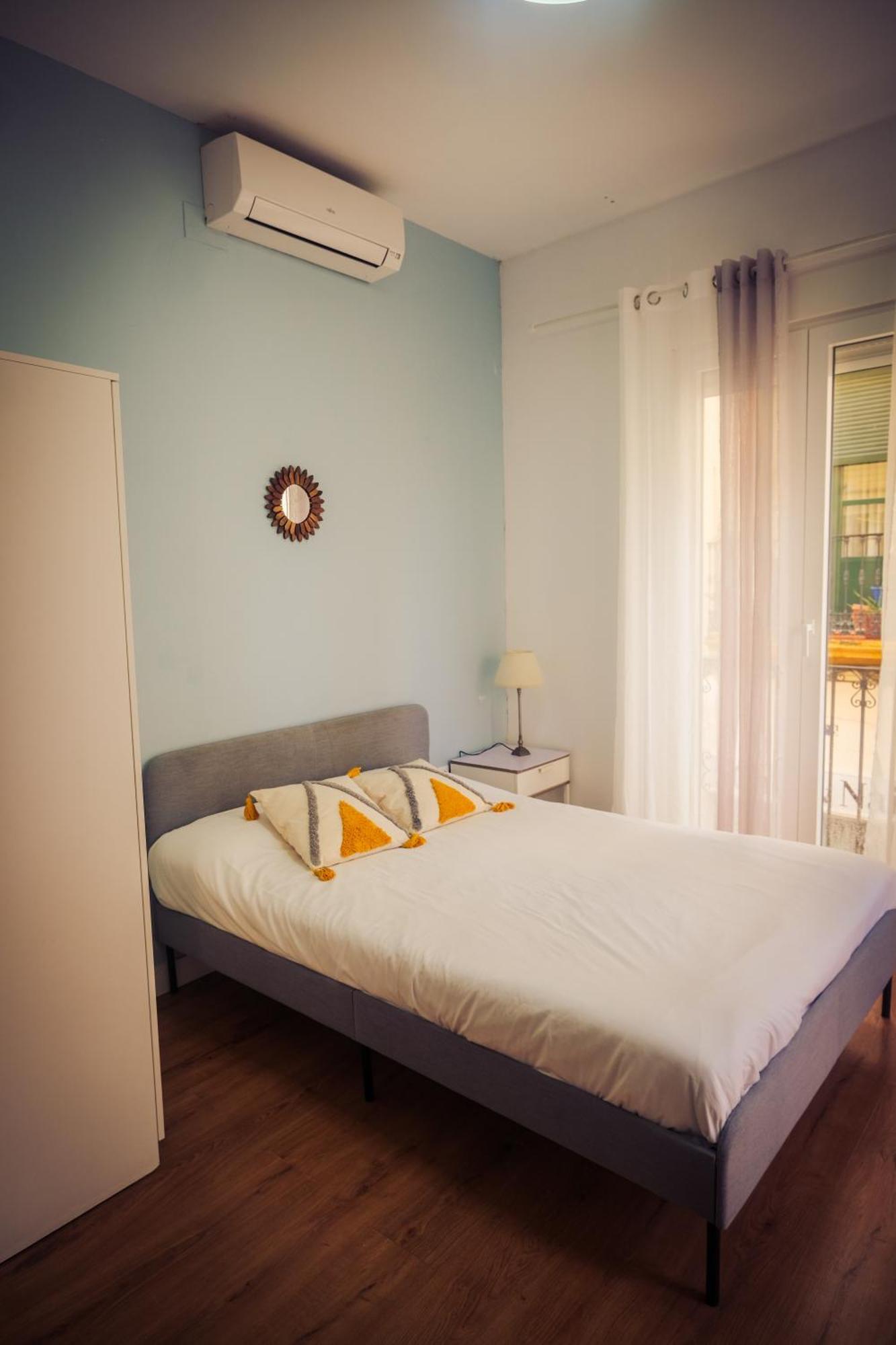 Apartamentos San Roque Sevilla Kültér fotó
