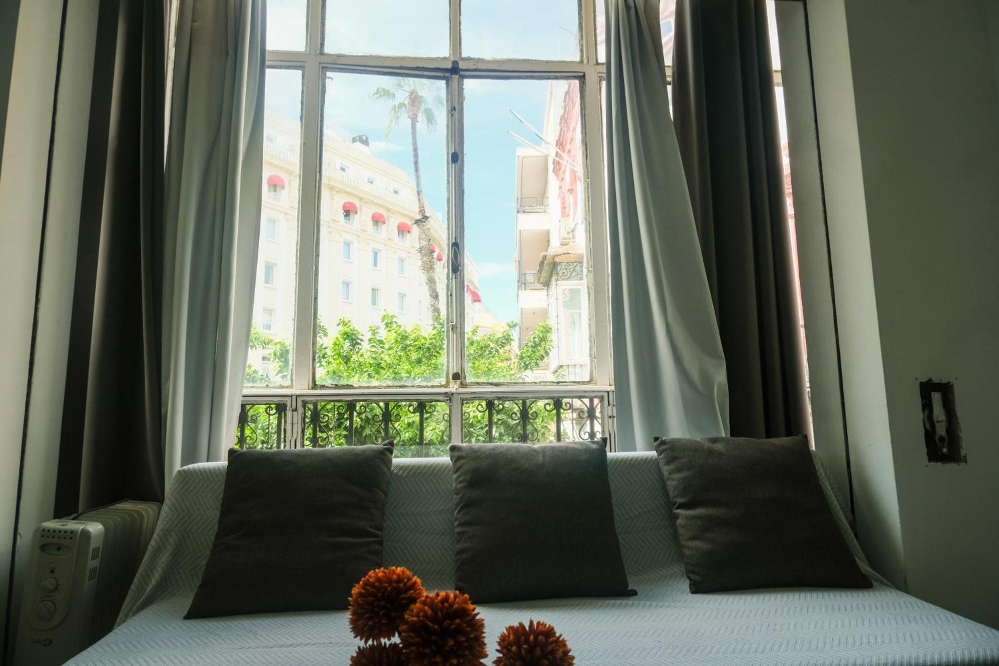 Apartamentos San Roque Sevilla Kültér fotó